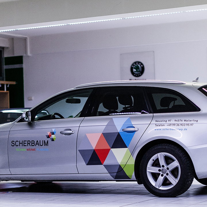 Kommunikationspolitik, Distribution, gezielt, Firma, Produkt, Marke, bewerben, Image, verbessern, Mensch, Bekanntheitsgrad, Publikum, schnell, kostengünstig, klassisch, Rückmeldung, Erfolg, Maßnahme, Kampagne, B2B-Unternehmen, Kommunikationsstrategie, Leitfaden, Ranking, Messenger, Funktionalität, Freund, Kontakt, Posts, Like-Button, Kommentar, Privatpersone, privat, Darstellung, Person, Bekannte, Vordergrund, Facebook-Fanpage, Facebook-Nutzer, Algorithmus, Relevanz, Newsfeed, Dachmarke, Meta, Kommunikationsplattform, Zukunft, entwickeln, Metaverse, YouTube, MAUs, Videoportal, Google, Videoplattform, Themen, kostenlos, Webbrowser, ansehen, bewerten, hochladen, Content, liken, verbreiten, Abonnent, Klick, markenspezifisch, Viralität, Werbeplattform, attraktiv, Anzeigenformat, Video Ads, platzieren, WhatsApp, Messaging-Dienst, Austausch, Textnachricht, Bilddatei, Videodatei, Standortinformation, Dokumente, Kontaktdaten, WhatsApp Business App, speziell, Kleinunternehmen, entwickelt, erleichtert, Automatisieren